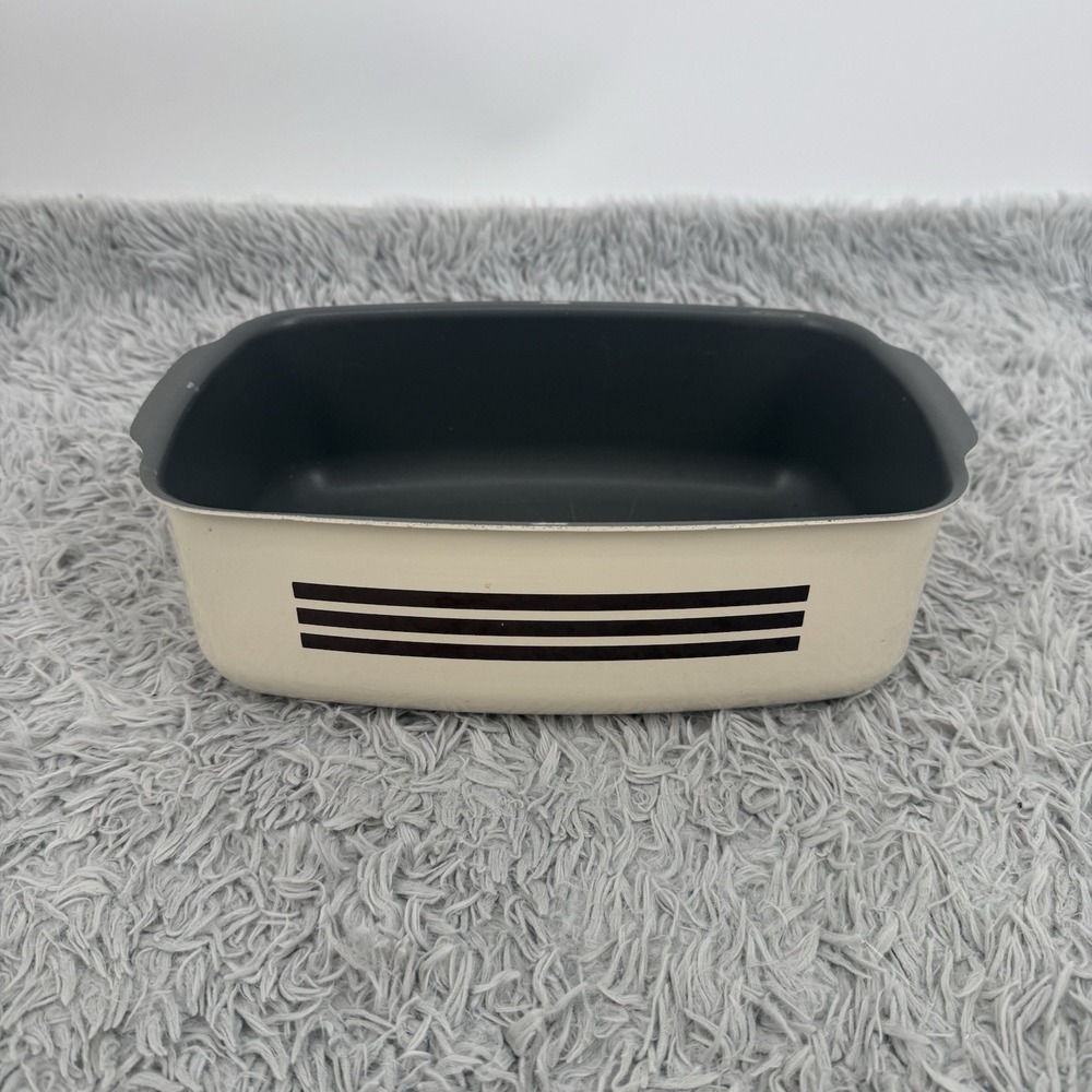 VTG West Bend 84114 Slow Cooker 4 qt Non-stick Pan Pot tan brown stripes Used